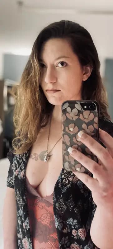 Portrait of Danielle Coons — photo 2 of 3